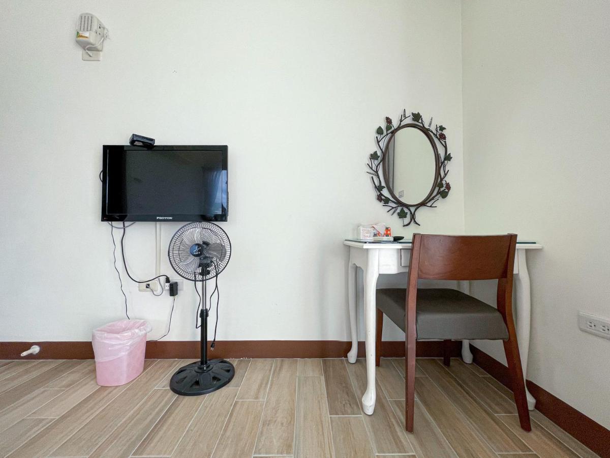 Sevilla Hostel Taitung Екстер'єр фото